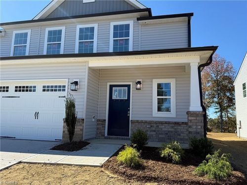 304 Goldberry Ln, Jamestown, NC, 27282-8869 | Card Image