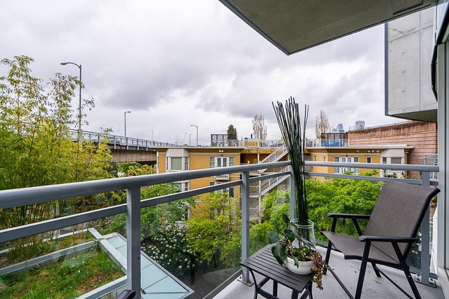 303 - 1565 W 6 Th Avenue, Condo with 1 bedrooms, 1 bathrooms and 1 parking in Vancouver BC | Image 18
