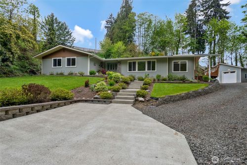 1108 Olney Ave E, Port Orchard, WA, 98366-4927 | Card Image