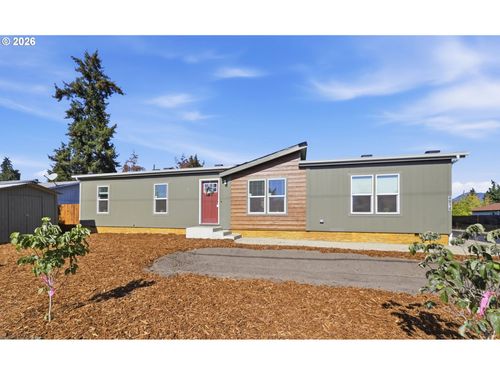 4914 E St, Springfield, OR, 97478-6046 | Card Image