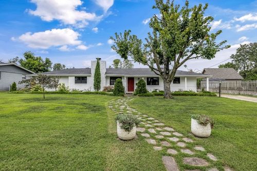 530 W Pecan St, Rogers, AR, 72756-4432 | Card Image