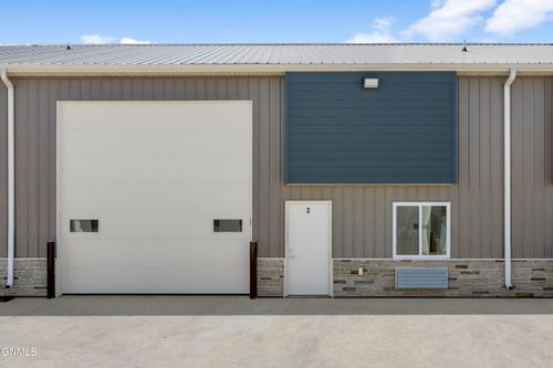 3220 Airway Ave, Bismarck, ND, 58504-7802 | Card Image