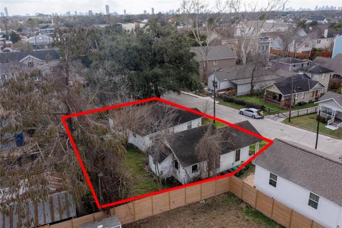 2014 Sheldon St, Houston, TX, 77008-4454 | Card Image