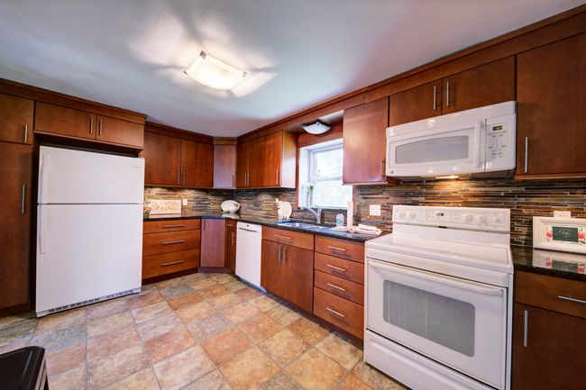 15601 Park Ln, House other with 3 bedrooms, 2 bathrooms and null parking in Plymouth MI | Image 9