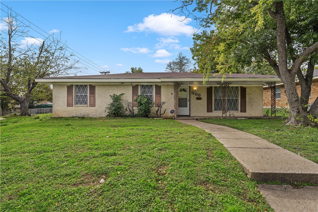 Pembrook Dr, Waco, TX 76710