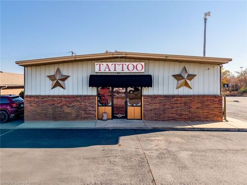 5609 S 14th St, Fort Smith, AR, 72901-8483 | Card Image