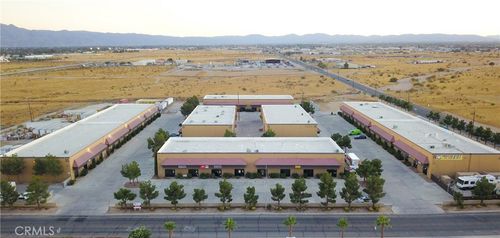 ste-e4-17229 Lemon St, Hesperia, CA, 92345-5193 | Card Image