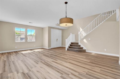 5834 Toofer Winds Ct, Las Vegas, NV, 89131-2078 | Card Image