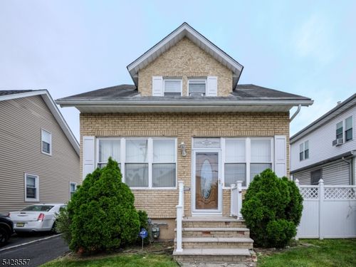 292 Crann St, Hillside, NJ, 07205-2124 | Card Image