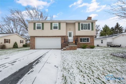 1329 S Savoie Avenue, Bowling Green, OH, 43402 | Card Image