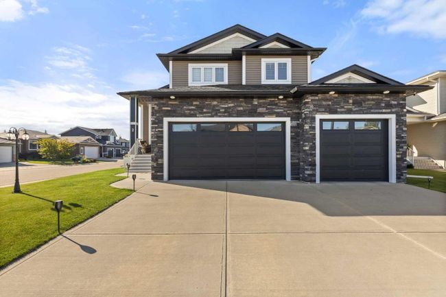 2 Ulry Close, Home with 5 bedrooms, 3 bathrooms and 6 parking in Olds AB | Image 26