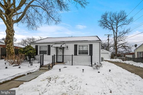 1027 Upton Rd, GLEN BURNIE, MD, 21060-7313 | Card Image