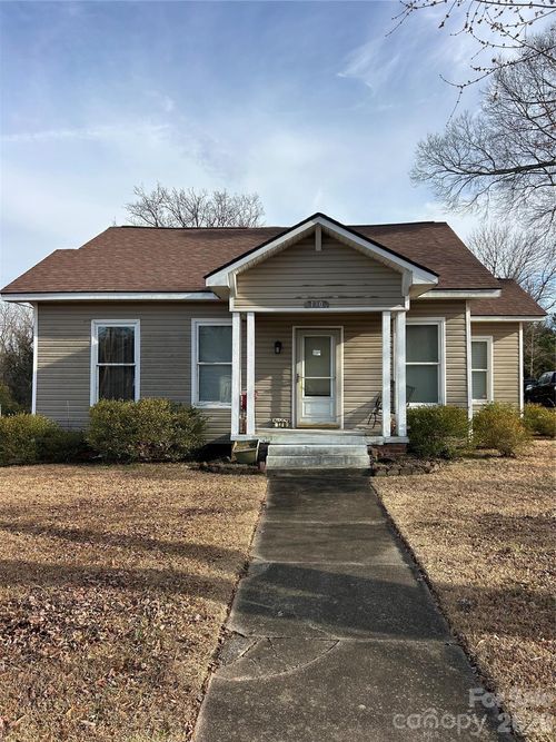 130 Meadow Ave Ne, Concord, NC, 28025-3375 | Card Image