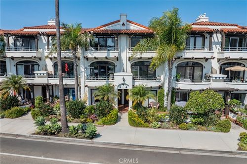 4257 E Ocean Blvd, Long Beach, CA, 90803-2996 | Card Image
