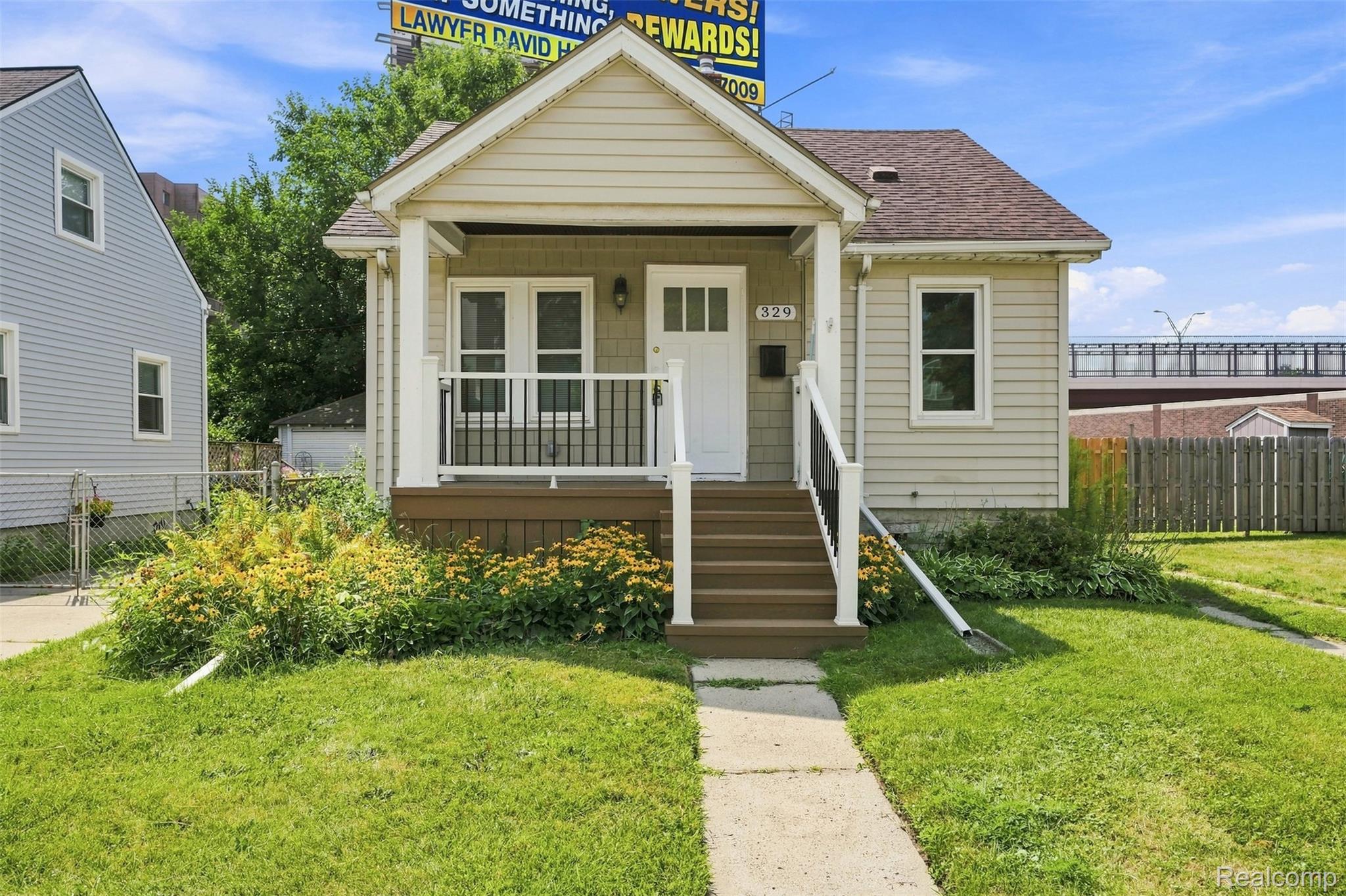 Residential Lease in Hazel Park 2