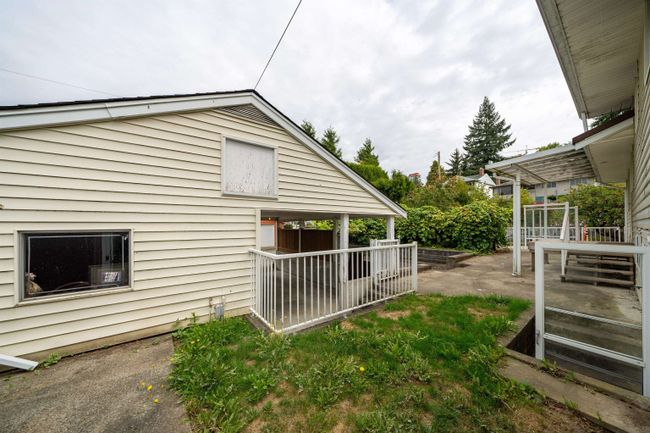 2915 Astor Drive, House other with 3 bedrooms, 1 bathrooms and 2 parking in Burnaby BC | Image 24