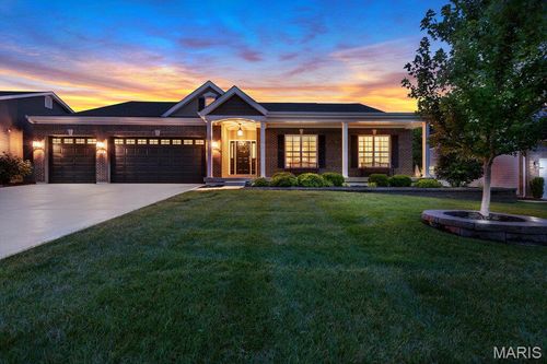 115 Hannahs Mill Dr, Lake St Louis, MO, 63367-2061 | Card Image