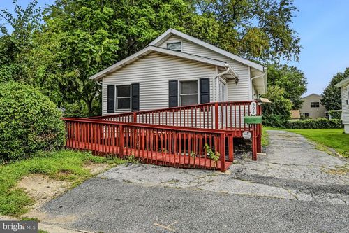 504 West Ave, NEW CASTLE, DE, 19720-5928 | Card Image