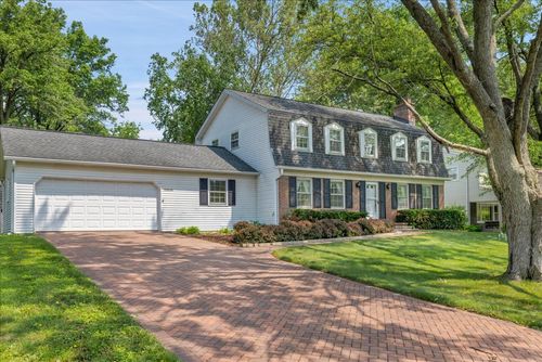 26W266 Tomahawk Dr, Wheaton, IL, 60189-1514 | Card Image