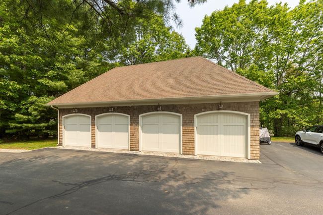 UNIT-4 - 162 Mill Pond Way, Condo with 3 bedrooms, 3 bathrooms and null parking in Portsmouth NH | Image 11