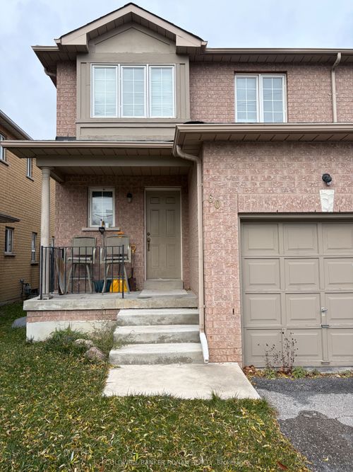 60 Railway St, Maple, ON, L6A1P8 | Card Image
