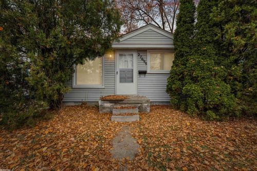 27699 Brettonwoods St, Madison Heights, MI, 48071-3211 | Card Image