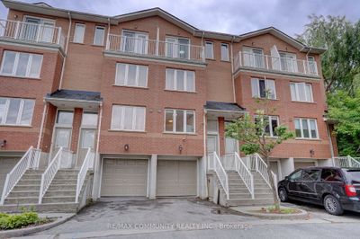 3 - 21 Elgin Mills Rd W, Condo with 3 bedrooms, 2 bathrooms and 2 parking in Richmond Hill ON | Image 2