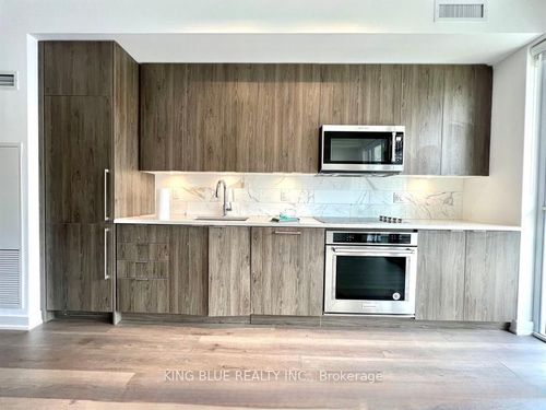 1202-38 Iannuzzi St, Toronto, ON, M5V0S2 | Card Image