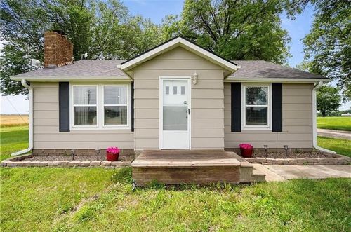 229 22000 Rd, Cherryvale, KS, 67335-8523 | Card Image