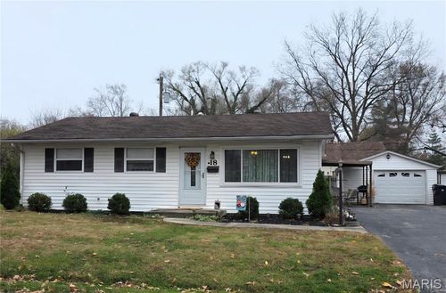 18 Jennine Dr, Belleville, IL, 62226-6148 | Card Image