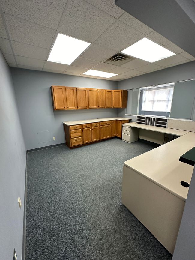 101 - 8080 Moorsbridge Rd, Home with 0 bedrooms, 0 bathrooms and 52 parking in Portage MI | Image 7