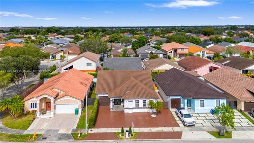 8985 Nw 148th St, Miami Lakes, FL, 33018-7317 | Card Image