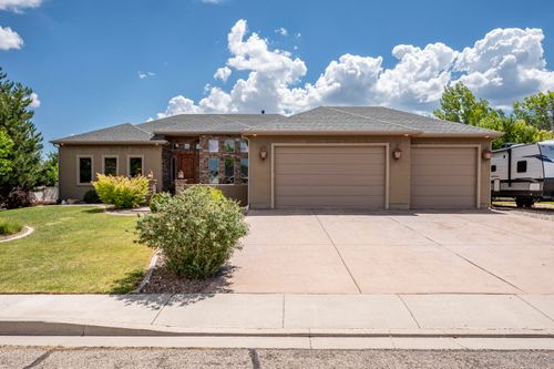 5112 N Mountain View Cir, Enoch, UT, 84721-7888 | Card Image