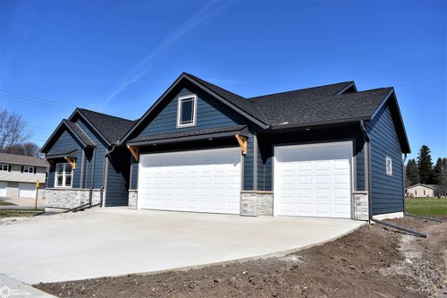 2320 Heritage Lane, Iowa Falls, IA, 50126 | Card Image