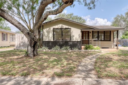 942 Delaine Dr, Corpus Christi, TX, 78411-2322 | Card Image