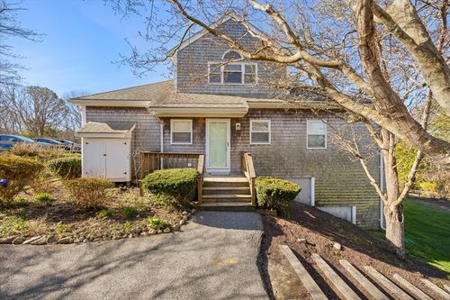 30-30 Harbor Hill Dr, Bourne, MA, 02532-3880 | Card Image