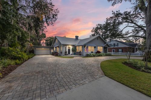 1037 Se 9th Ave, OCALA, FL, 34471-3807 | Card Image