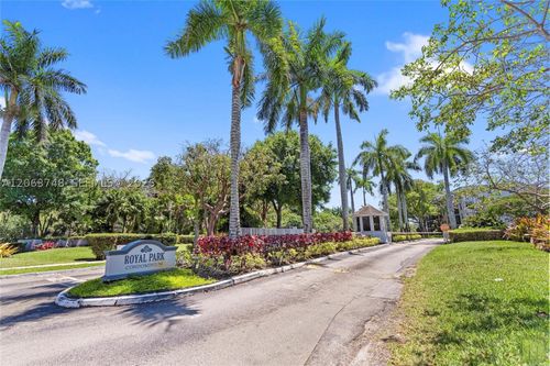 1f-111 Royal Park Dr, Oakland Park, FL, 33309-5876 | Card Image