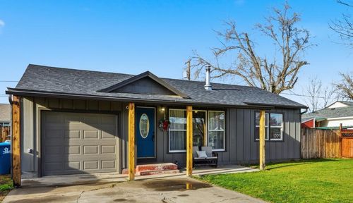 305 Sw Ewen St, Prineville, OR, 97754-2133 | Card Image