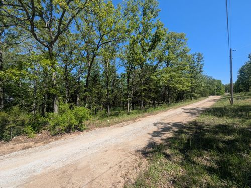 000 Cedar Haven Cir, Pittsburg, MO, 65724 | Card Image
