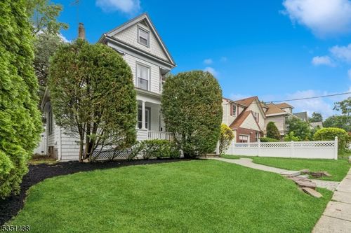 70 Highwood Ave, Englewood, NJ, 07631-1717 | Card Image