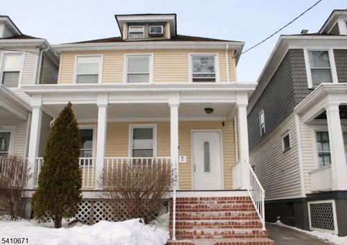 556 Compton Ave, Perth Amboy, NJ, 08861-3007 | Card Image