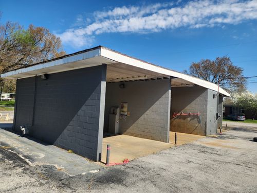 1750 Greenville Rd, Hopkinsville, KY, 42240-2971 | Card Image