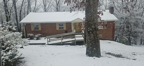 3561 Forester Rd Sw, Roanoke, VA, 24015-4431 | Card Image