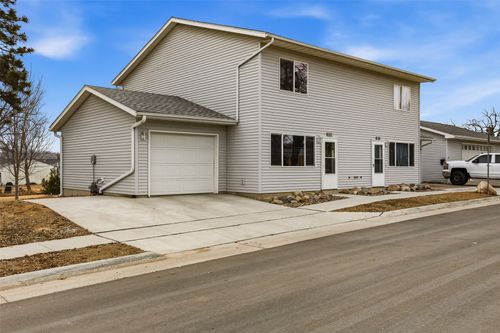 107 E 3rd St, Tiffin, IA, 52340-9429 | Card Image