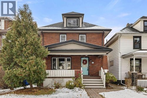 {{alt}} | Card Image