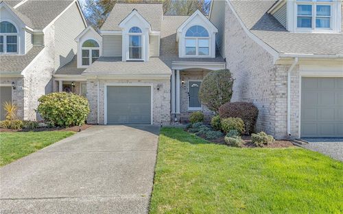 912 Shoal Creek Trl, Chesapeake, VA, 23320-9414 | Card Image