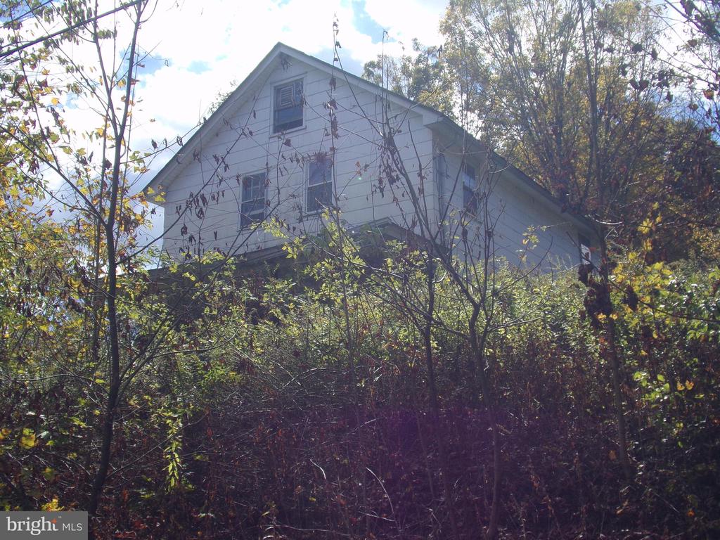 Steins Mill Rd, Pottsville, PA 17901