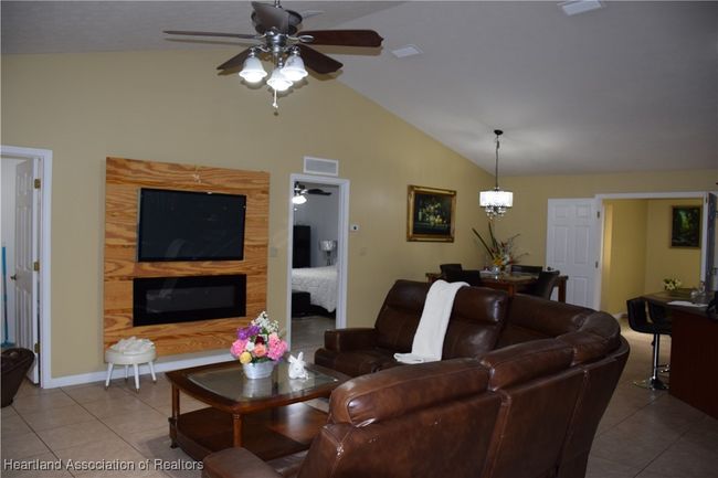 1514 Summer Rd, House other with 4 bedrooms, 2 bathrooms and null parking in Lake Placid FL | Image 4