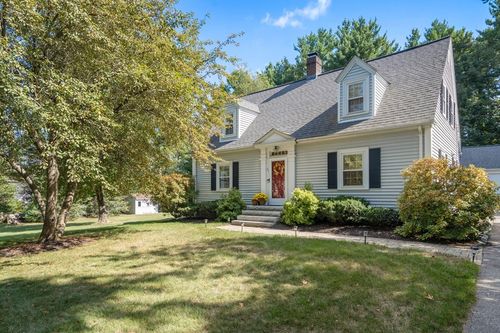 38 Park Ln, East Walpole, MA, 02032-1245 | Card Image